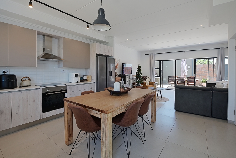 3 Bedroom Property for Sale in Sandown Western Cape